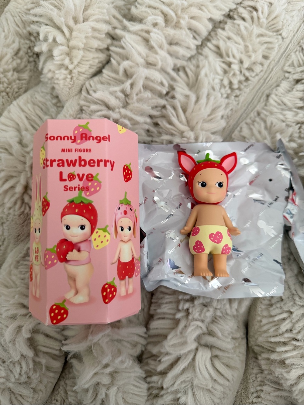 NEW Sonny Angel Strawberry Love Series - Fawn
